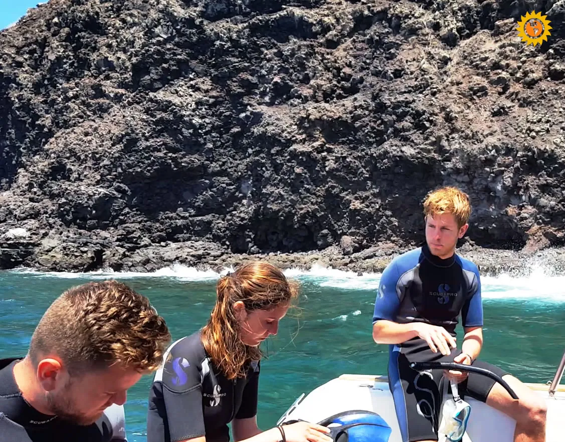 pinzon-island-snorkeling-tour-from-santa-cruz-1835-gal-pagos-inclusive
