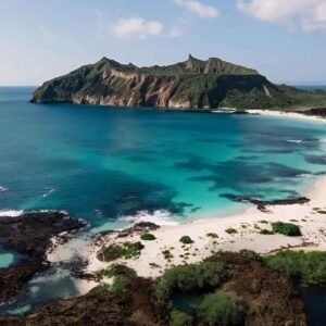 360 San Cristobal tour coastline in Galapagos