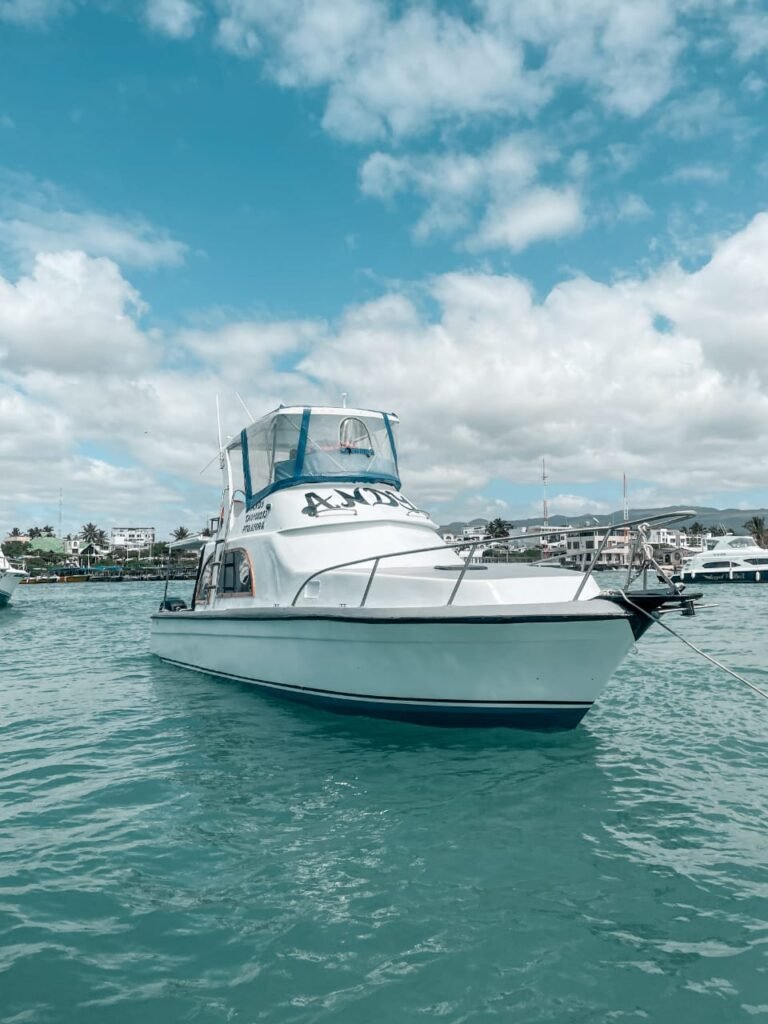 Interisland Ferry Santa Cruz - San Cristobal