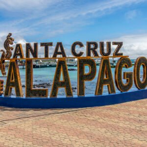 Santa Cruz Full Day Tour Galapagos snorkeling at Las Grietas